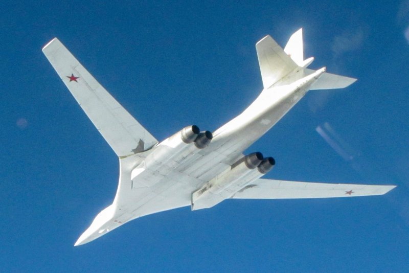 Ту 160 на форсаже ушел от 2 f 35
