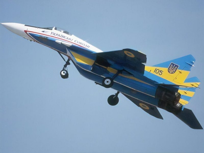 Истребитель Су-27