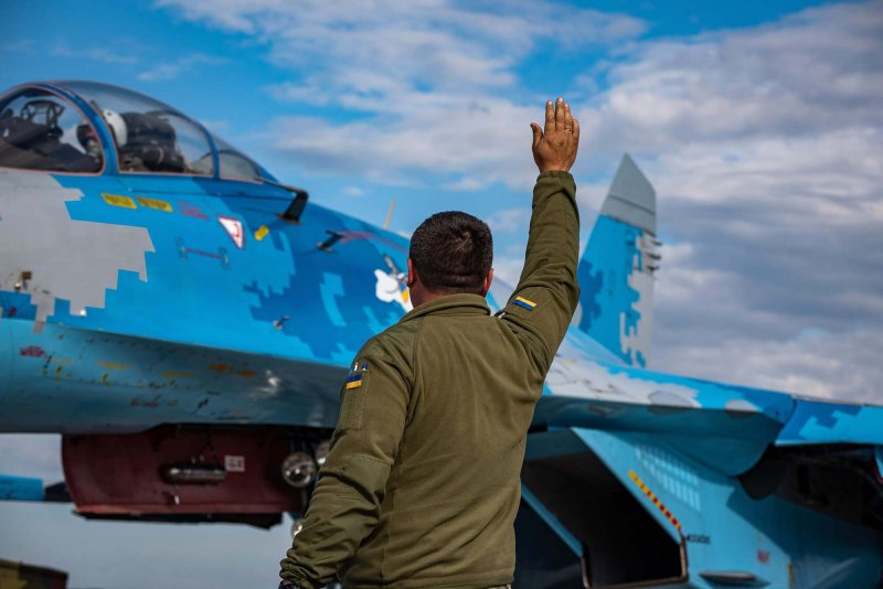 Самолёты ВВС Украины в Крыму
