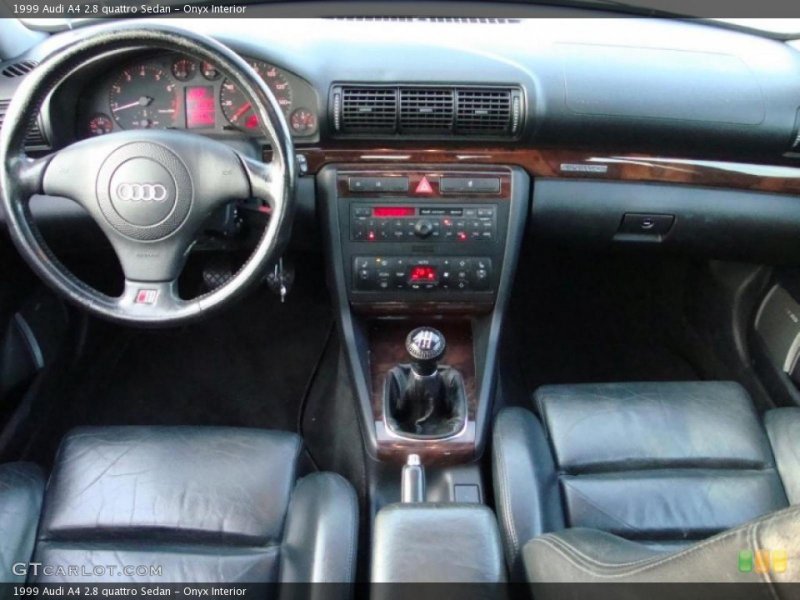 Audi a4 1999 год