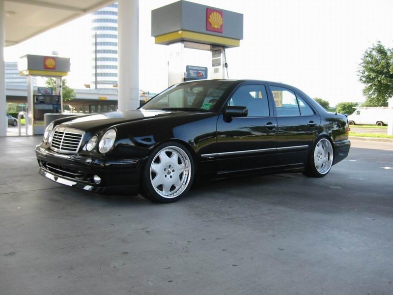 Mercedes-Benz w210