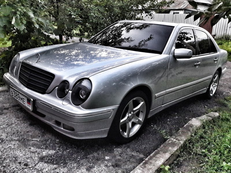 Mercedes-Benz w210 лупатый