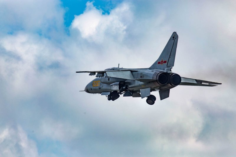 Xian JH-7