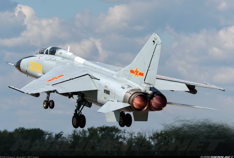 Китайский фронтовой бомбардировщик