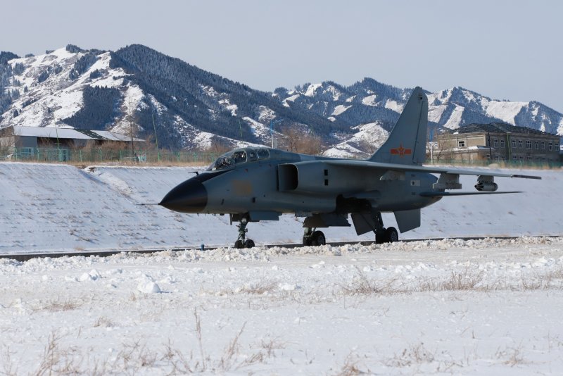 Истребители-бомбардировщики Xian JH-7