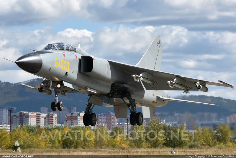 Xian JH-7