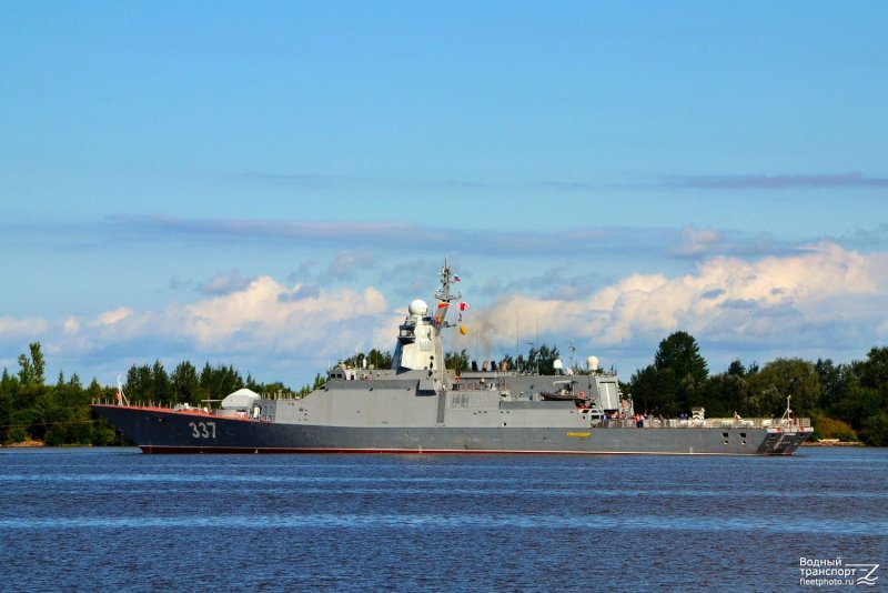 Корабль «Гремящий" Санкт-Петербург