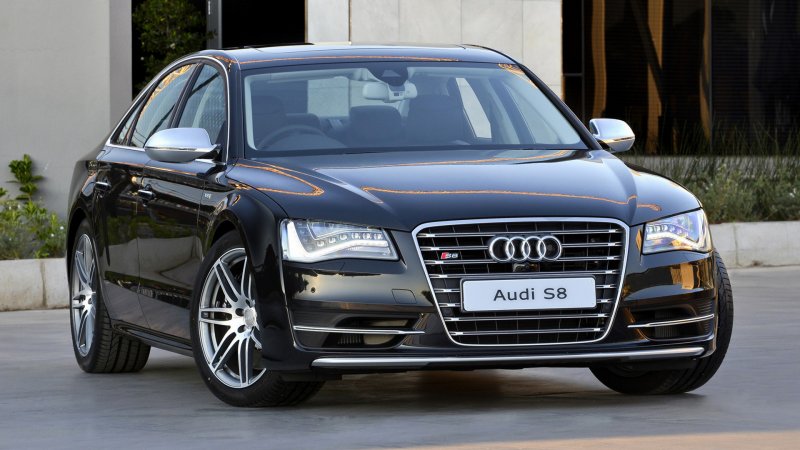 Audi s8 2012