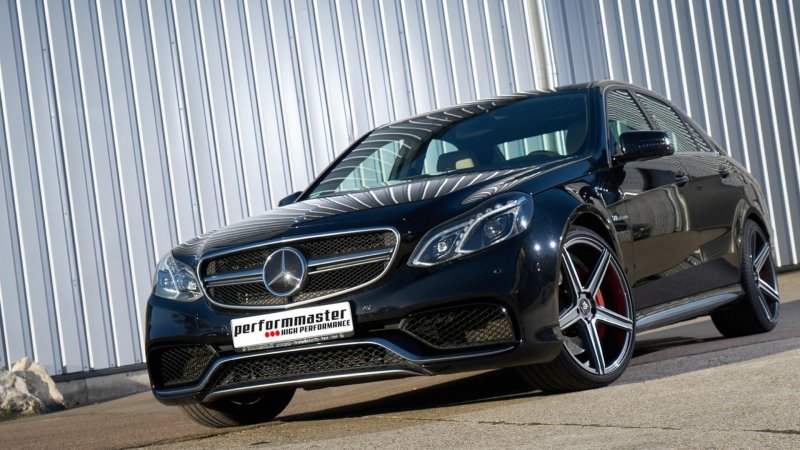 Mercedes Benz e63 w212