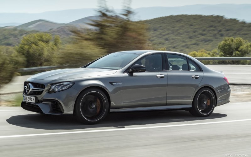 Мерседес Бенц e63s AMG