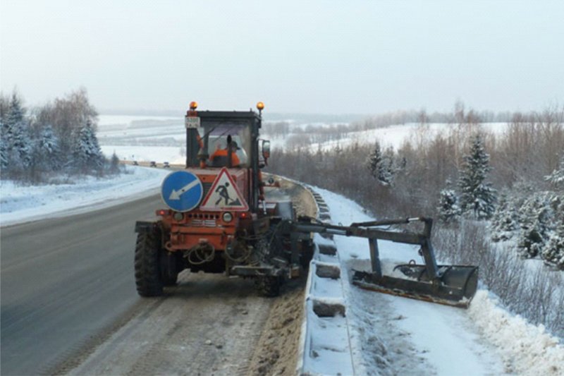 Расчистка дорог грейдером