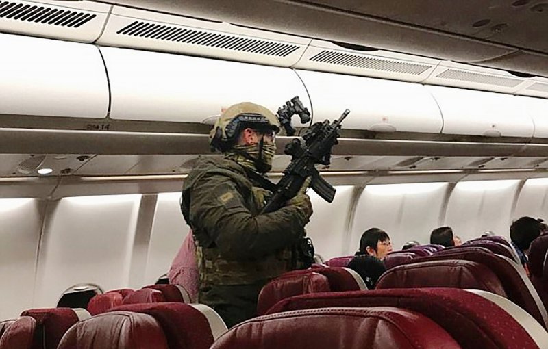 Террористы захватили самолет
