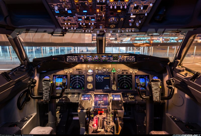 Боинг 737 Оренэйр