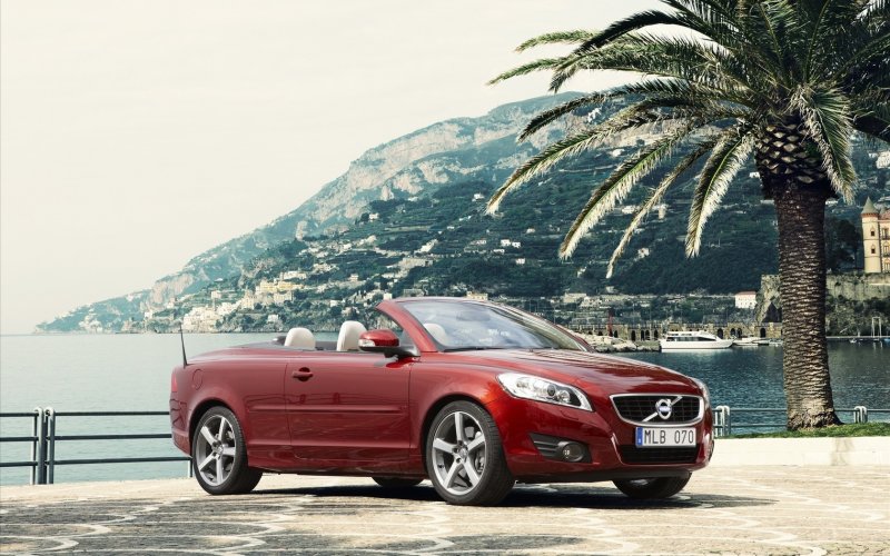 Volvo c70 2010