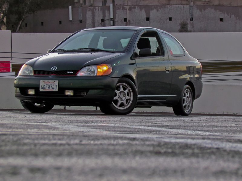 Toyota Echo 2000