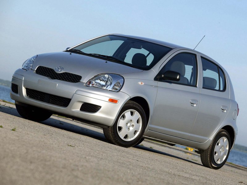 Toyota Echo 1