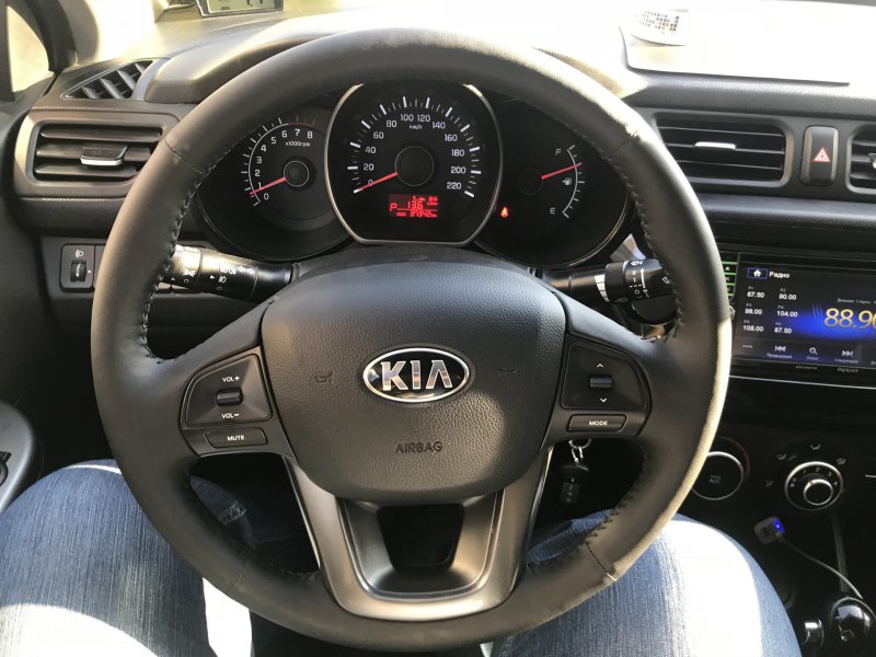 Kia Rio 2013 руль