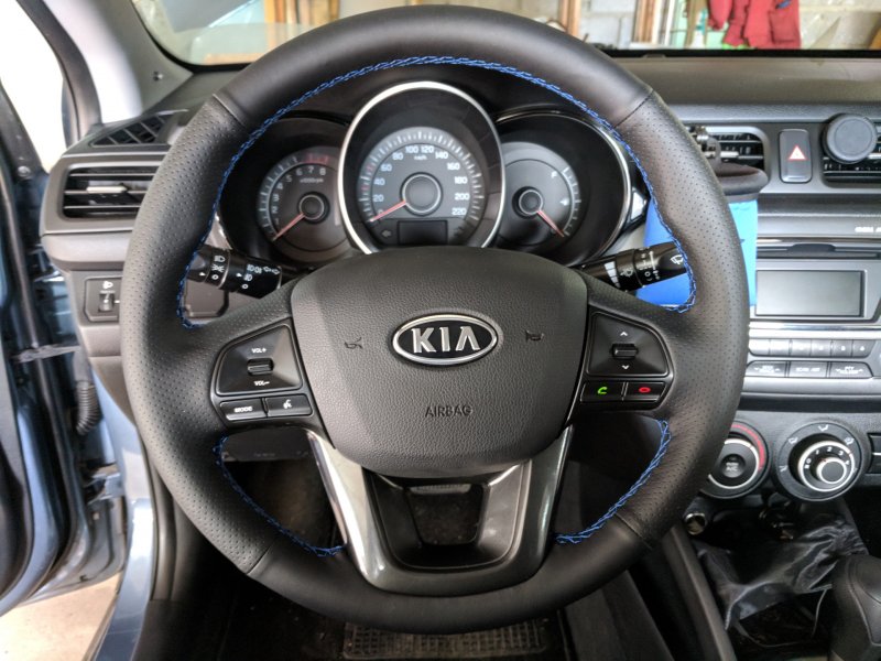 Kia Rio 2012 руль