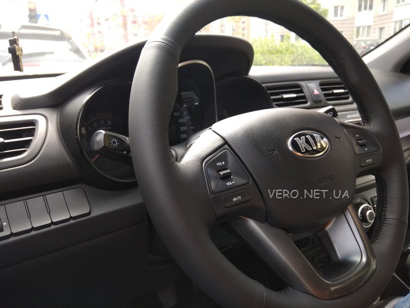Kia Rio 2012 руль