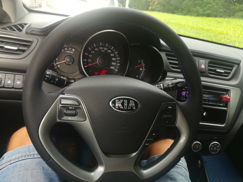 Kia Rio 2015 руль