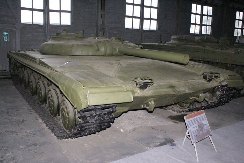 Танк объект 775