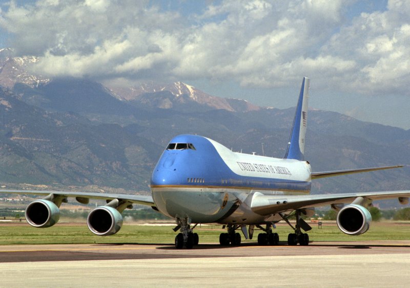 B747 300