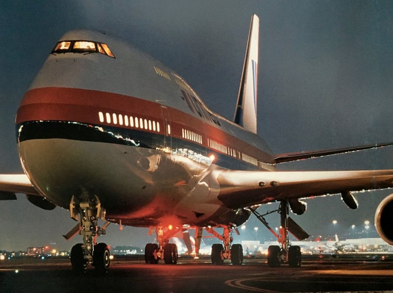 Боинг 777 и 747