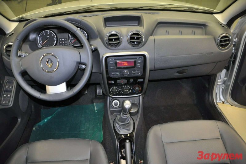 Renault Duster 2013 салон