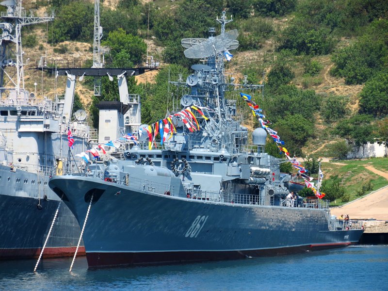 1135 Ладный сторожевой корабль