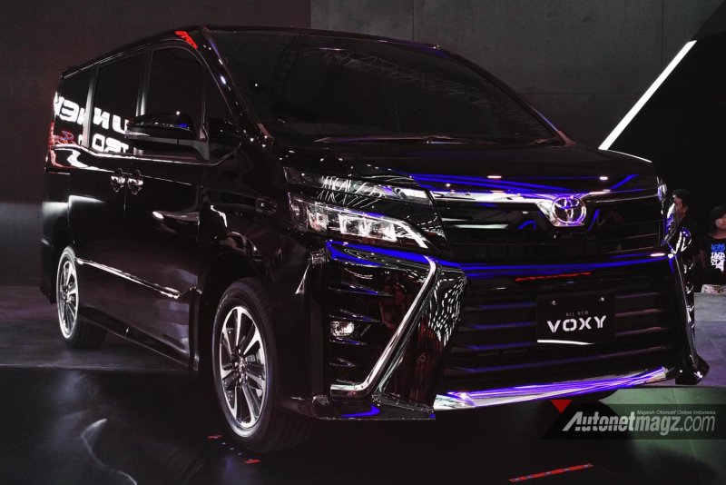 Toyota Voxy GS