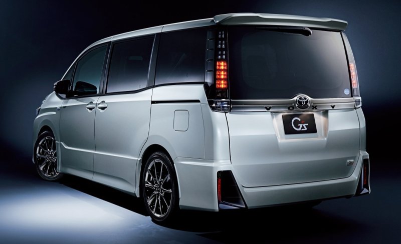 Toyota Voxy (Тойота Вокси)