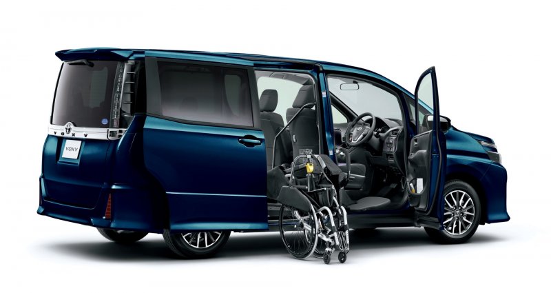 Toyota Voxy GS
