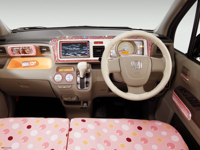 Honda Life салон