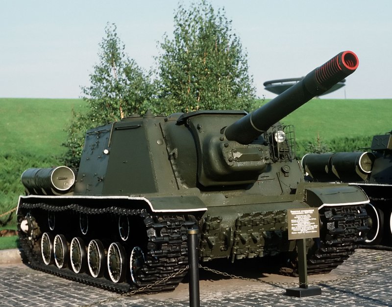 Танк ИСУ 152 зверобой
