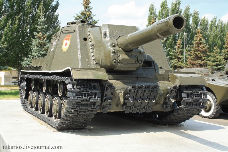 Су-152 и ИСУ-152