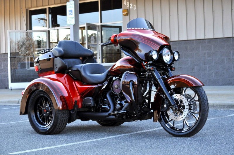 Трёхколёсный мотоцикл Harley Davidson