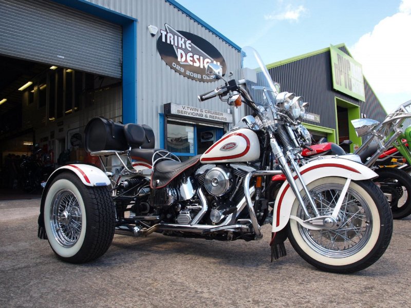 Трёхколёсный мотоцикл Harley Davidson