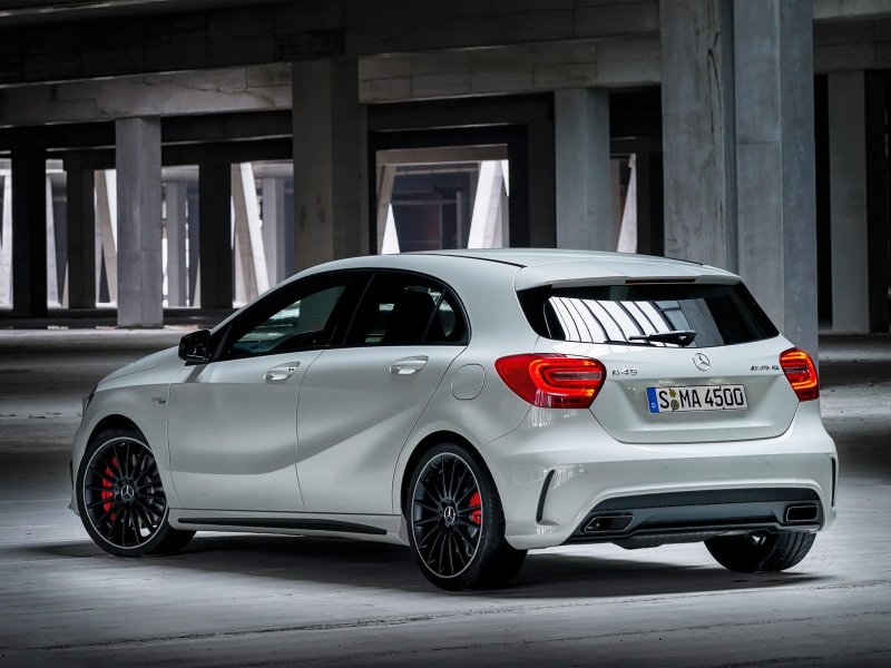 Mercedes Benz a45 AMG