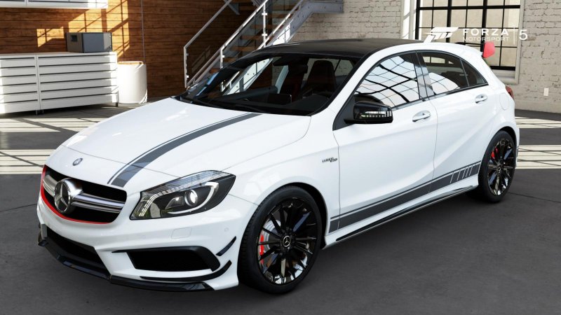 Mercedes a45 AMG Yellow