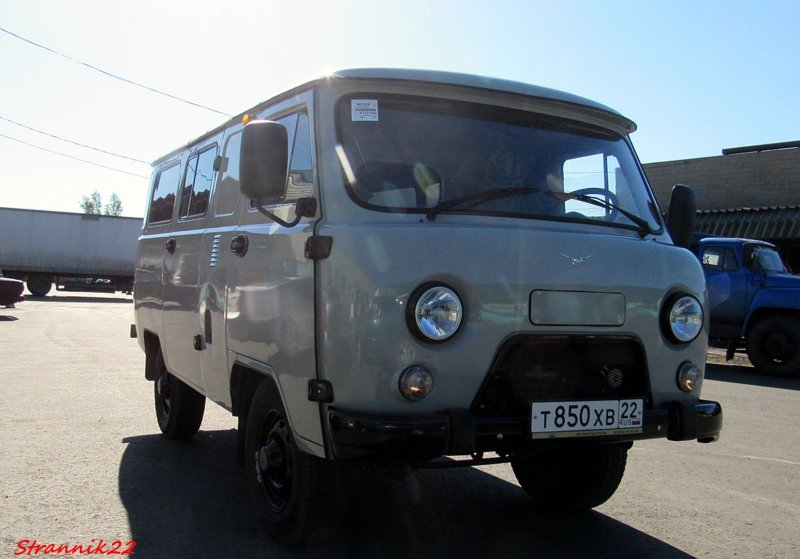 УАЗ фургон 3741