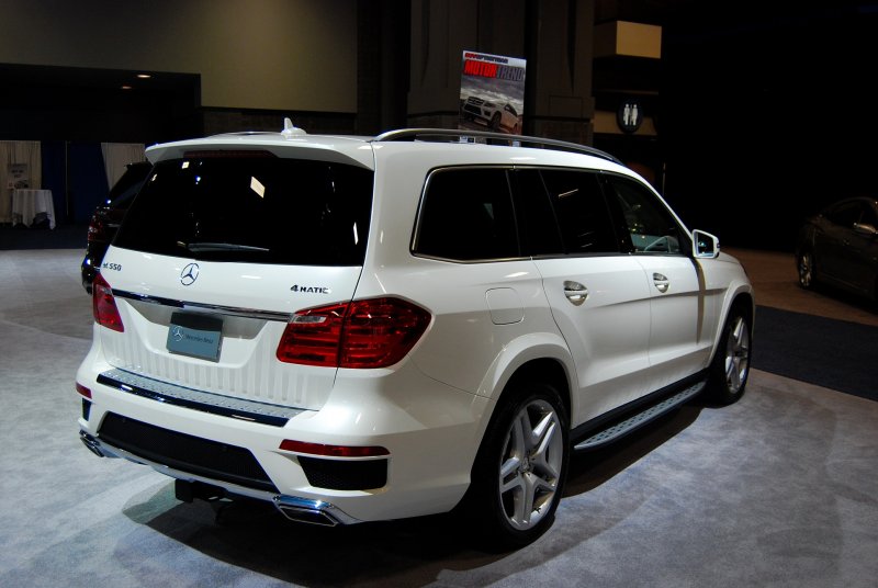 Mercedes Benz gl 500 x166