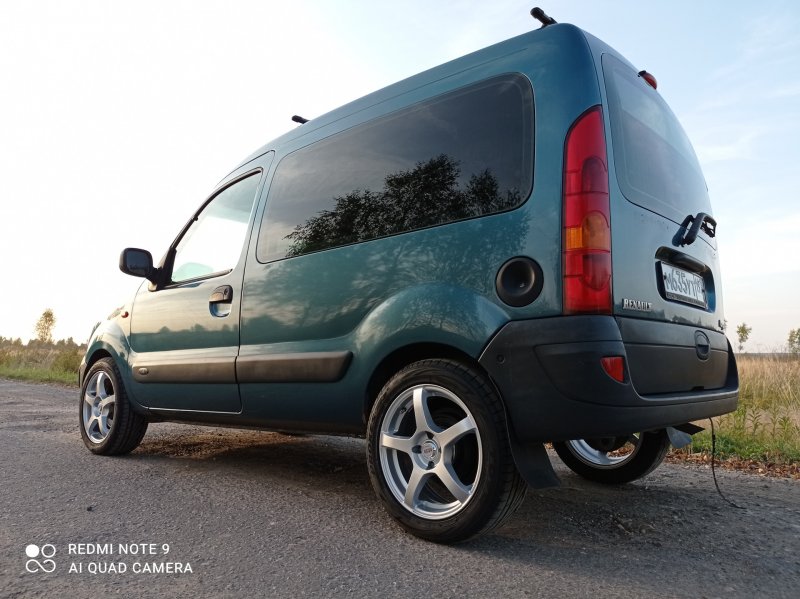 Renault Kangoo 2003г , 1.1 бензин