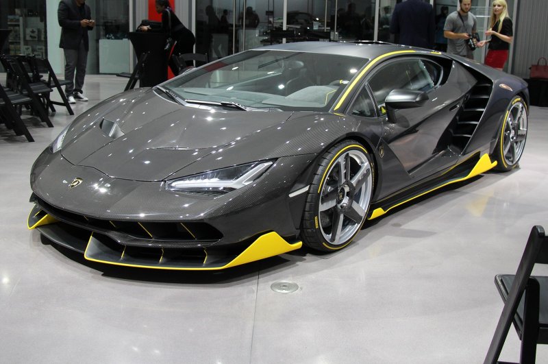 Lamborghini lp770
