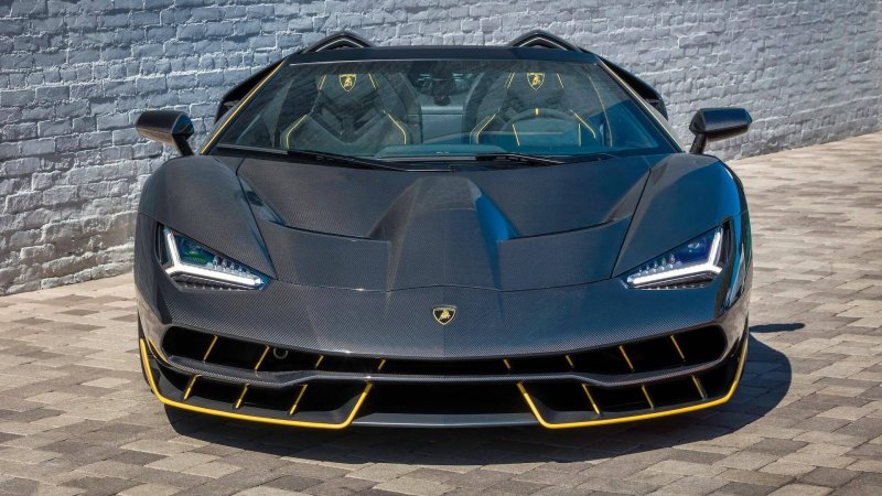 Ламборджини Centenario 2017