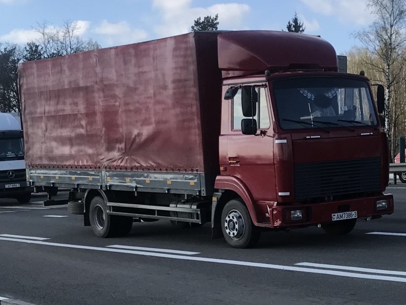 МАЗ 4370 тентованный