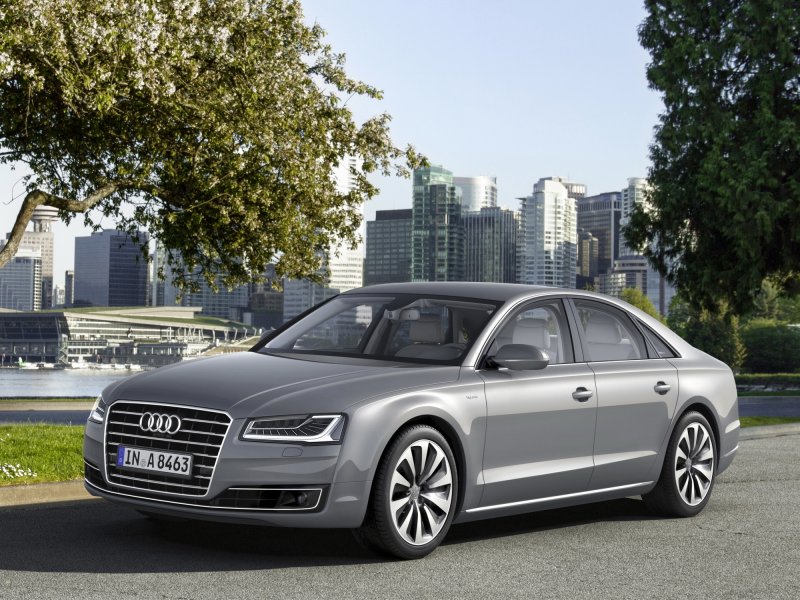 Audi a8l 2015