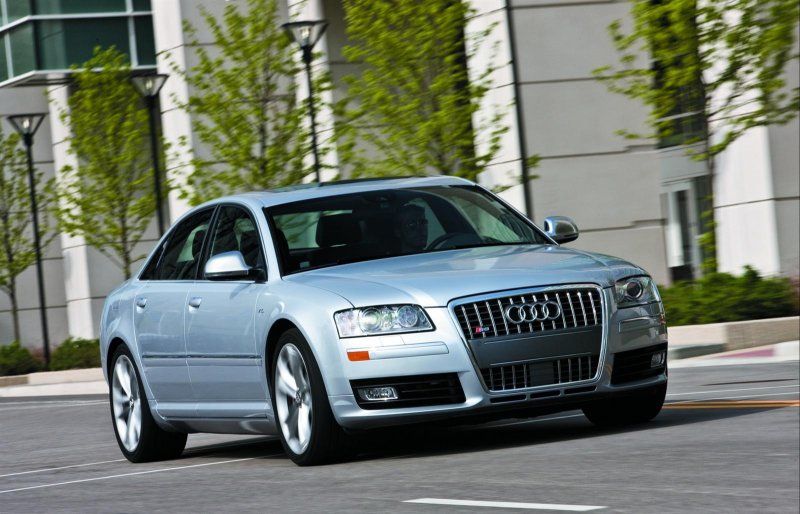 Audi s8 d3