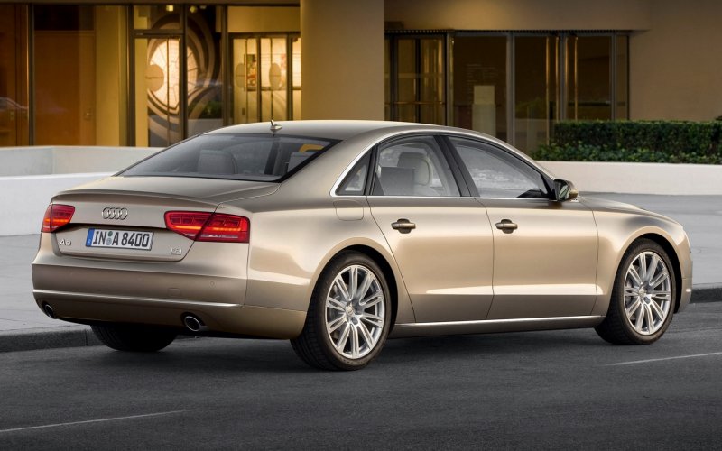 Audi a8 long 2010