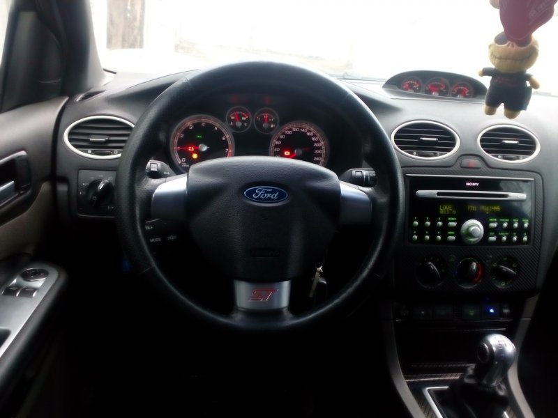 Ford Focus 1 Торпедо