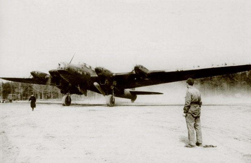 Самолеты второй мировой войны пе-8